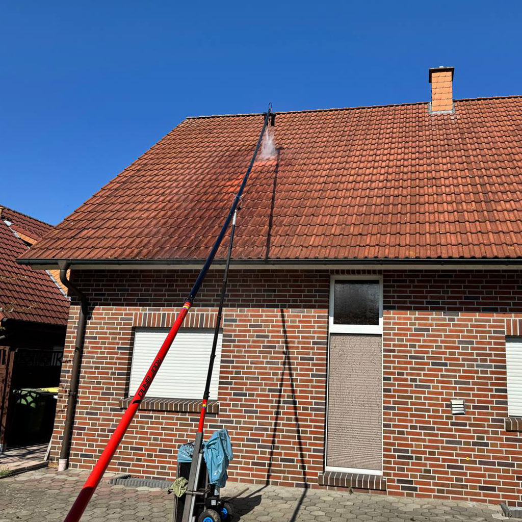 Dachziegelreinigung